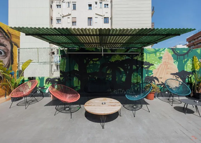 No Limit Hostel Graffiti