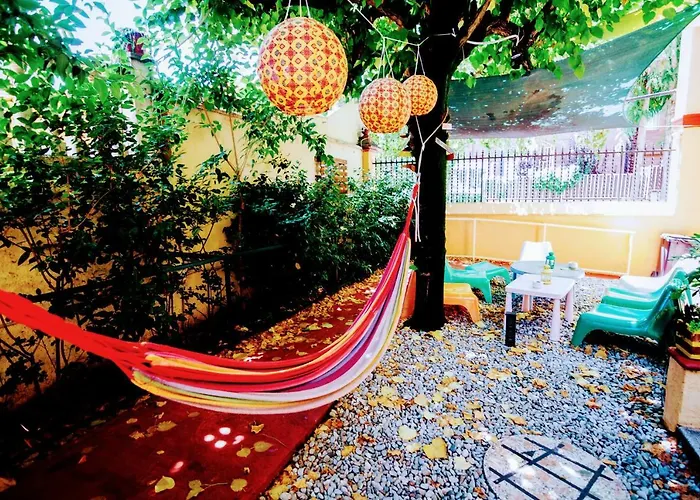 Hostel: Garden House Hostel Barcelona By Feetup Hostels